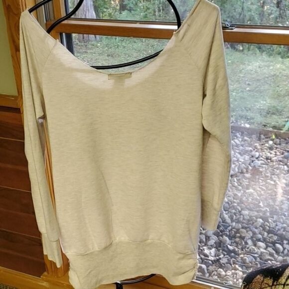 Wet Seal Raw Edge Scoop Neck Sz. M Sweatshirt - Picture 5 of 7